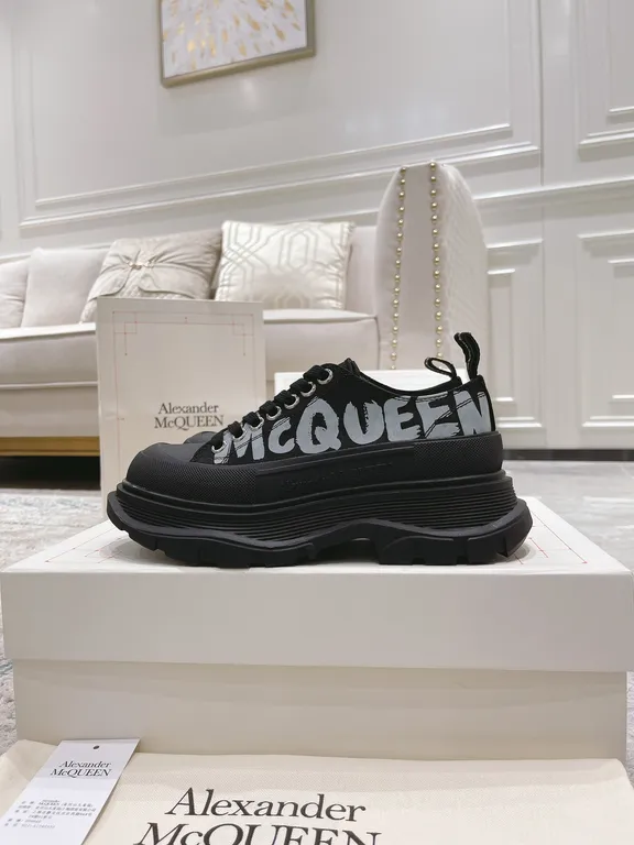 Alexander McQueen Shoe 